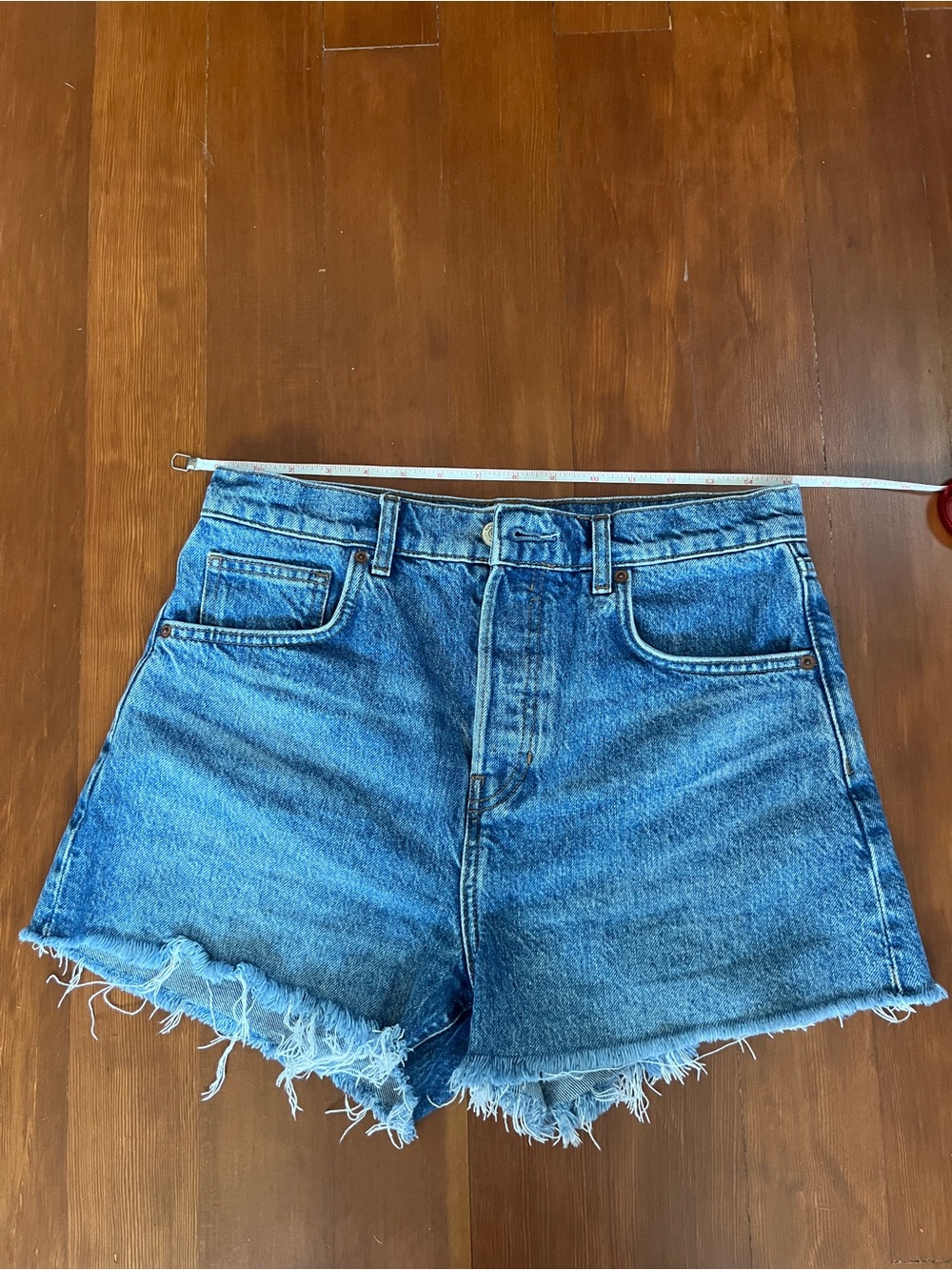 Reformation Charlene High Rise Jean Shorts size 28 - Picture 6 of 8